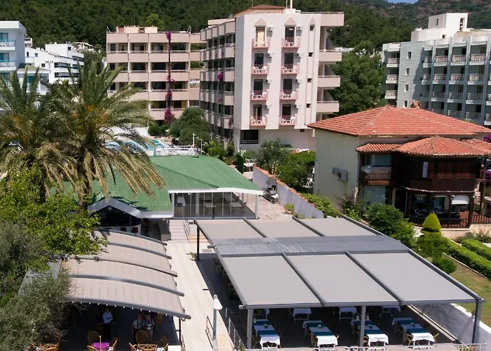 Amos Marmaris